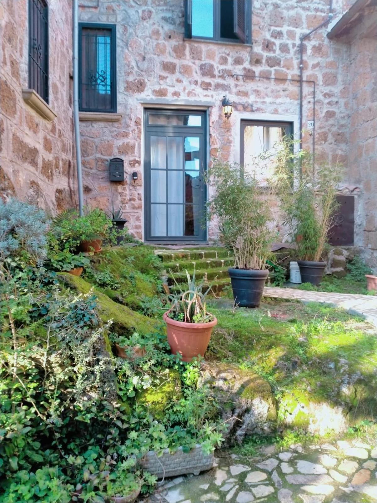 Abbracci Barbarano * Barbarano Romano